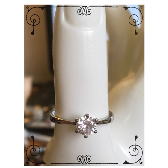 1ct White Sapphire Solitaire 925 Silver Engagement Promise Ring - Picture 2 of 7